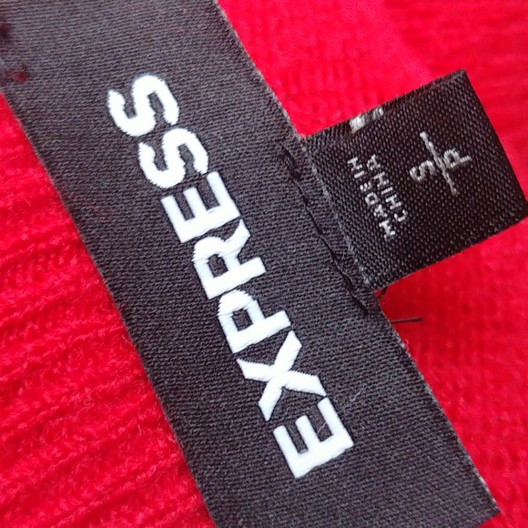 EXPRESS Cropped Twist-Front Sweater 👀🔥 - Picture 10 of 11